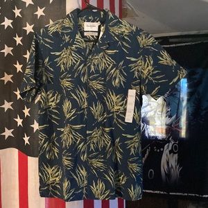 Short sleeve standard fit